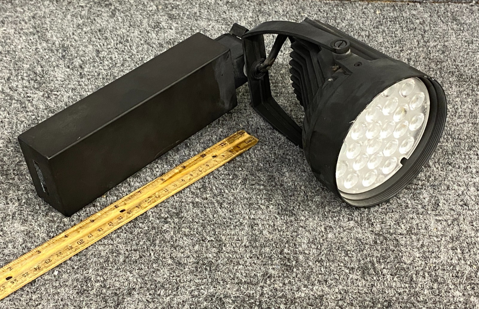 Endo Ledz Rs-24 Adjustable LED Spotlight, Type T Track Mount (As Is, Unit Only)