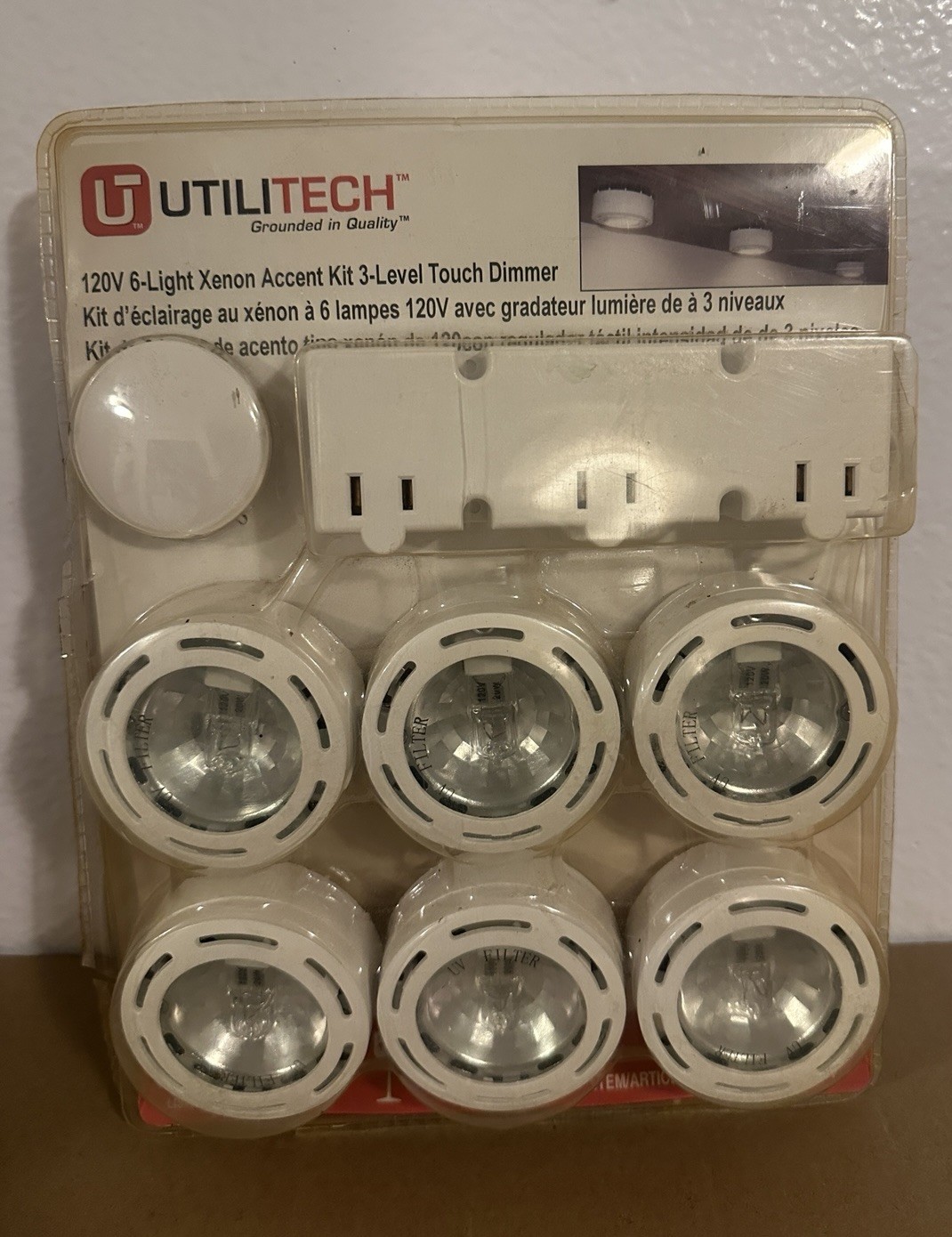 Utilitech 120v 6 Light Xenon Under Cabinet 3-Level Touch Dimmer White Pucks NEW