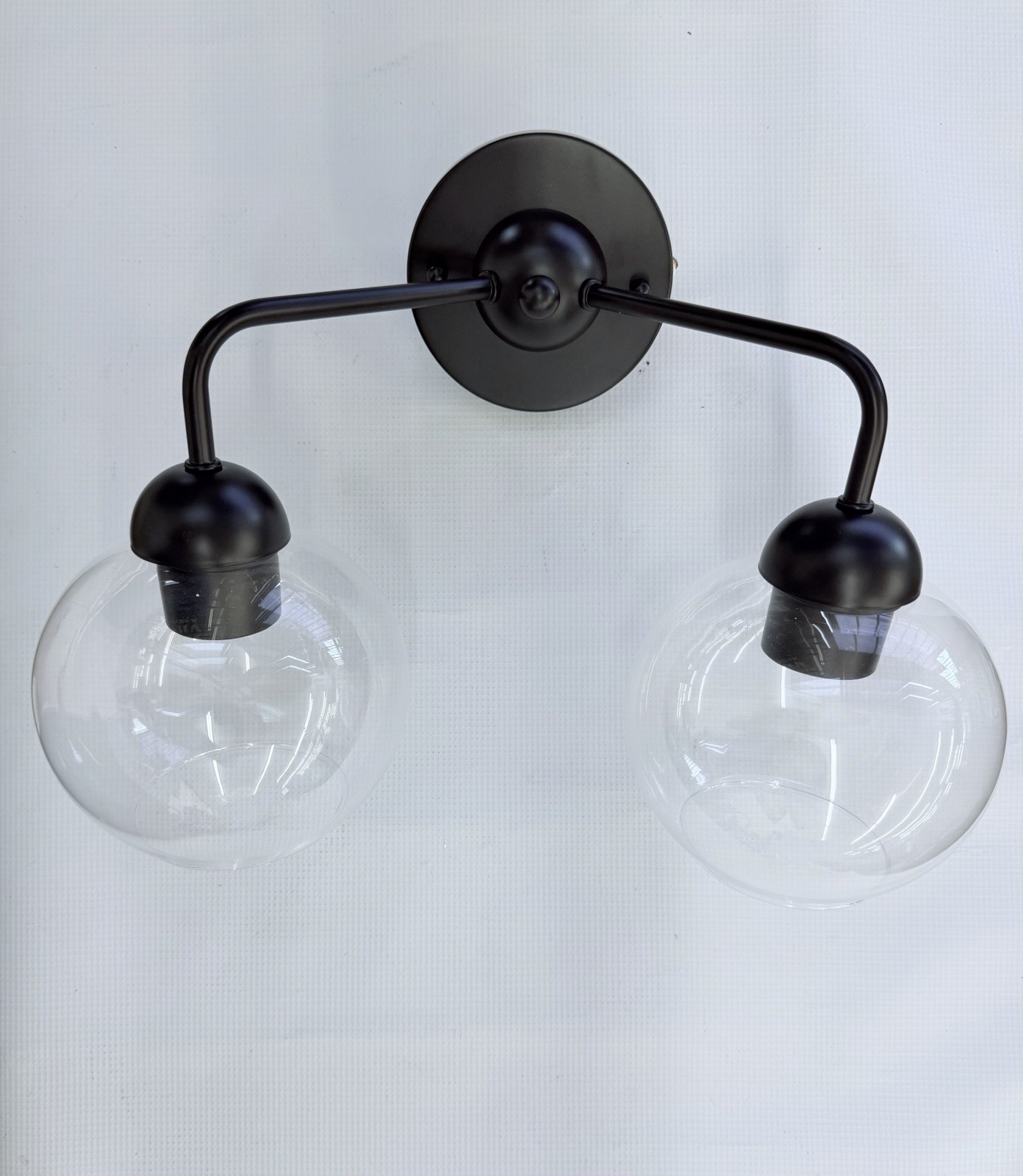 Origin21 Soren 15.75in 2-Light Bronze Vanity Light Clear Globe