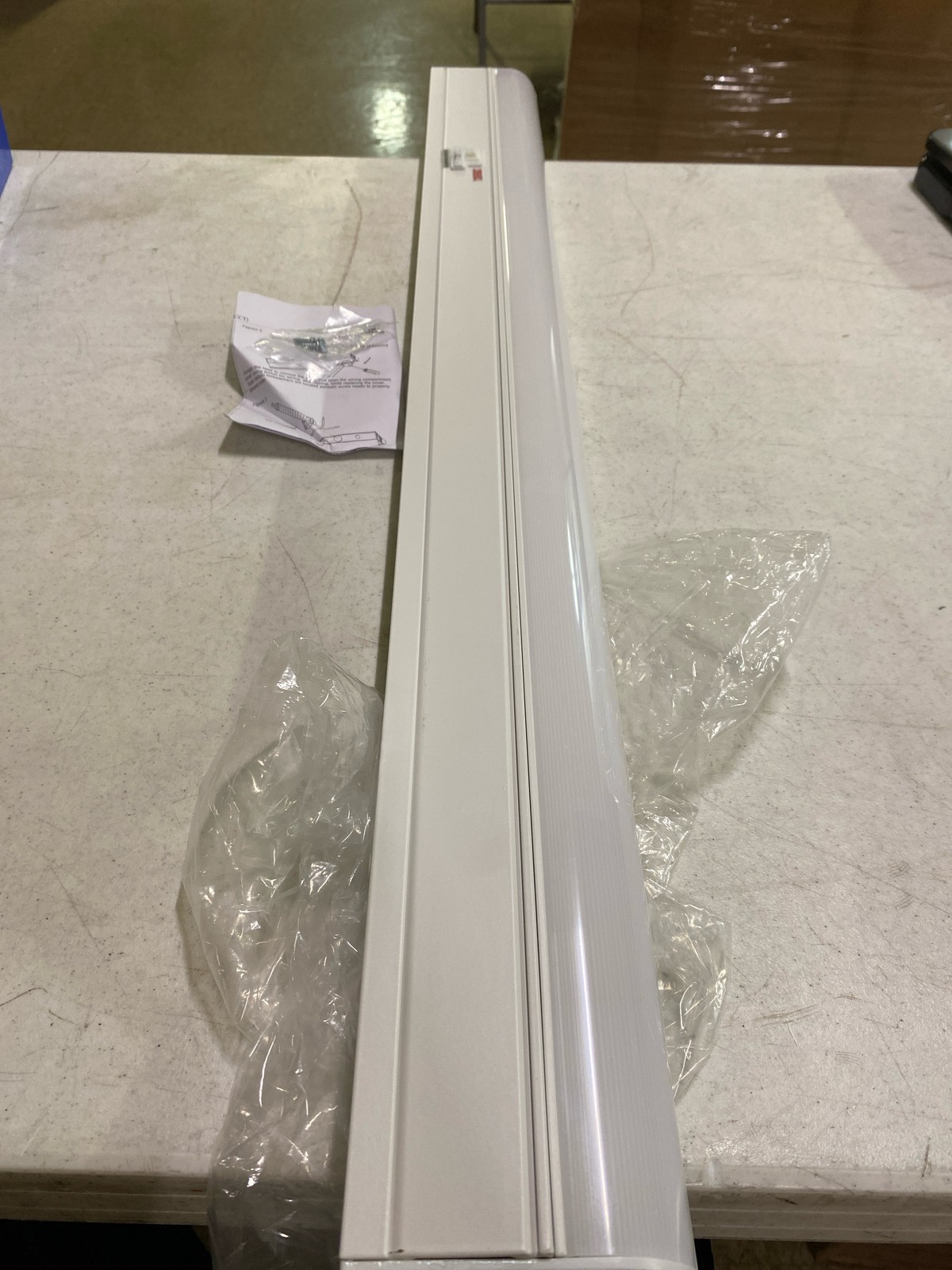 RP Lighting 36-Inch LED Under Cabinet Light 5CCT, White