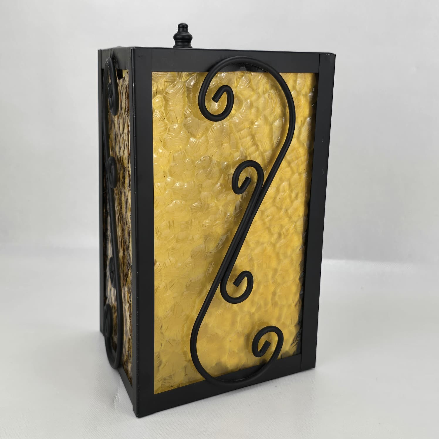 American Lantern 670 Wall Sconce Black/Amber Vintage 10.75″ x 7.5″ x 7.5″