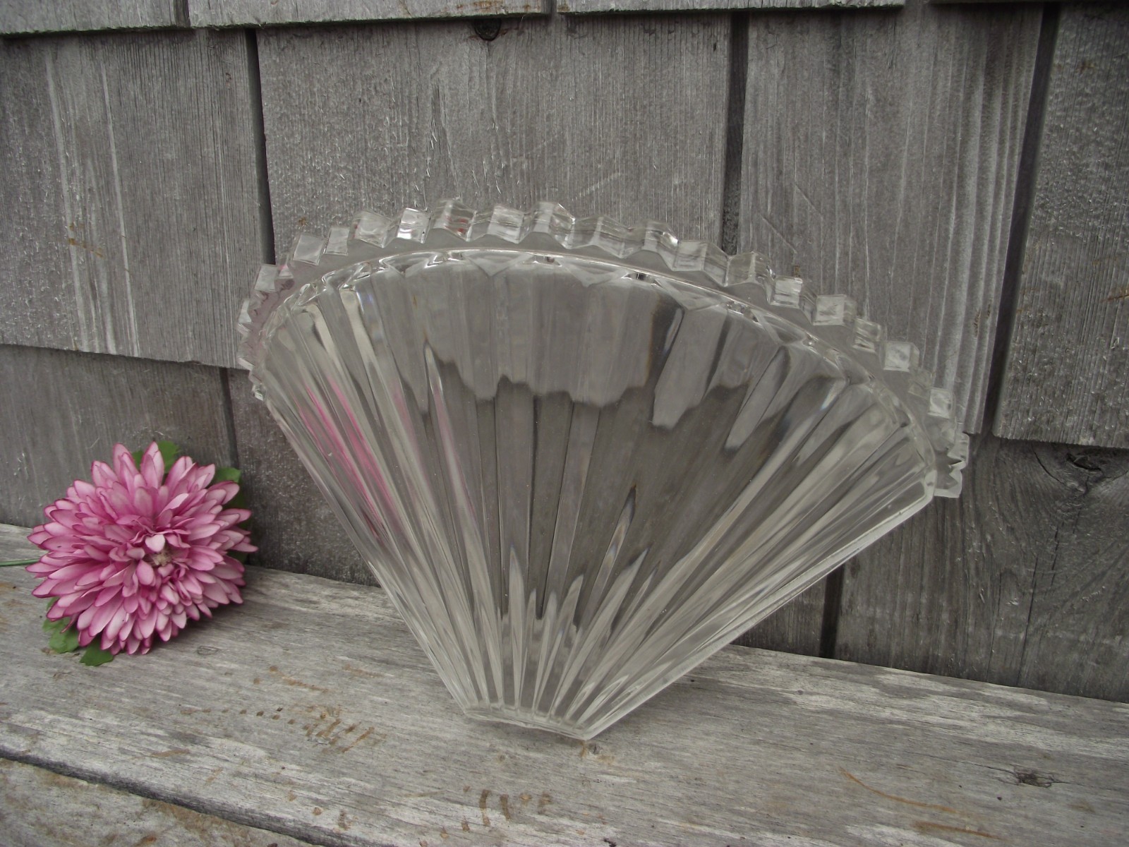 Art Deco Fan Shaped Wall Sconce – Ribbed Light Glass Replacement Lamp Shade