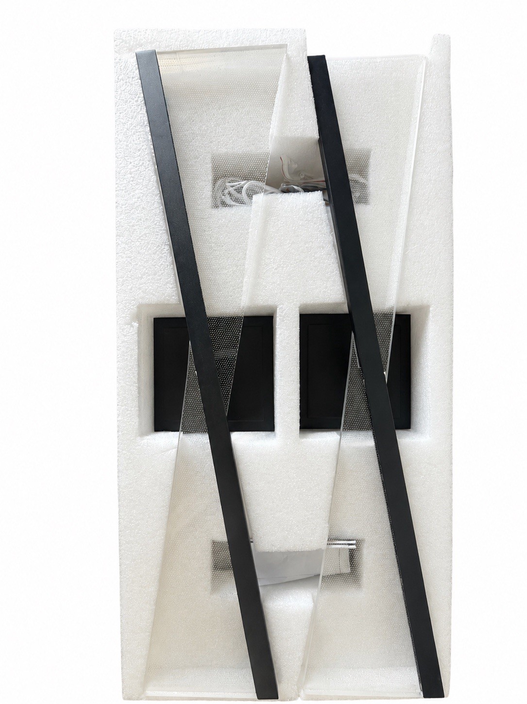 Modern LED Wall Sconce Black Metal/Acrylic 23.6 in 5W 2700K-6000K