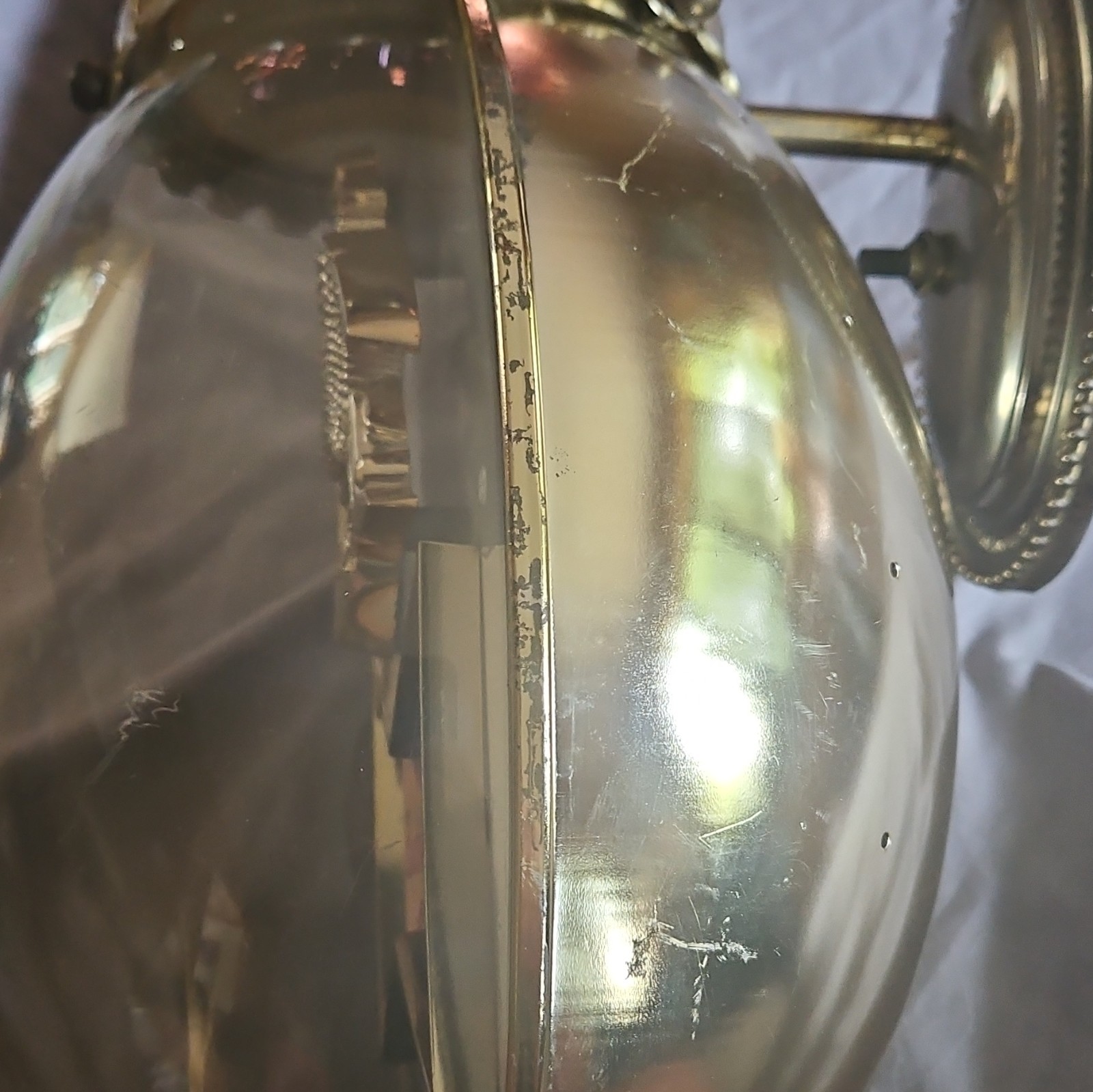 Budweiser Wall Sconce «Gold Metal» & Plastic Shade Indoor Antique Light.