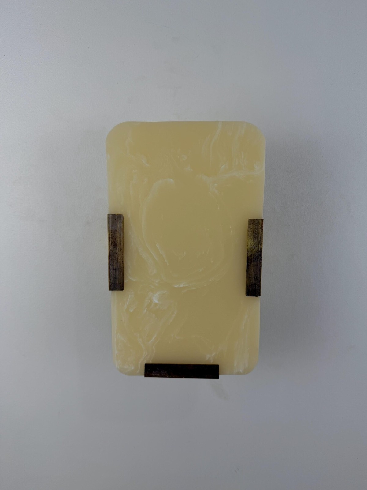 Natural Onyx Rectangular Wall Sconce – 10″ x 6″ – E12/E14 Compatible