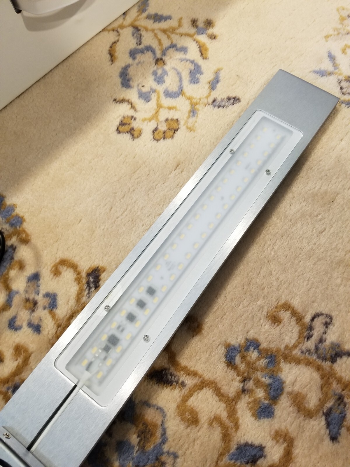 Blade LED Wall Sconce by Modern Forms WS-11511-WT Contemporary LED – NEW IN BOX