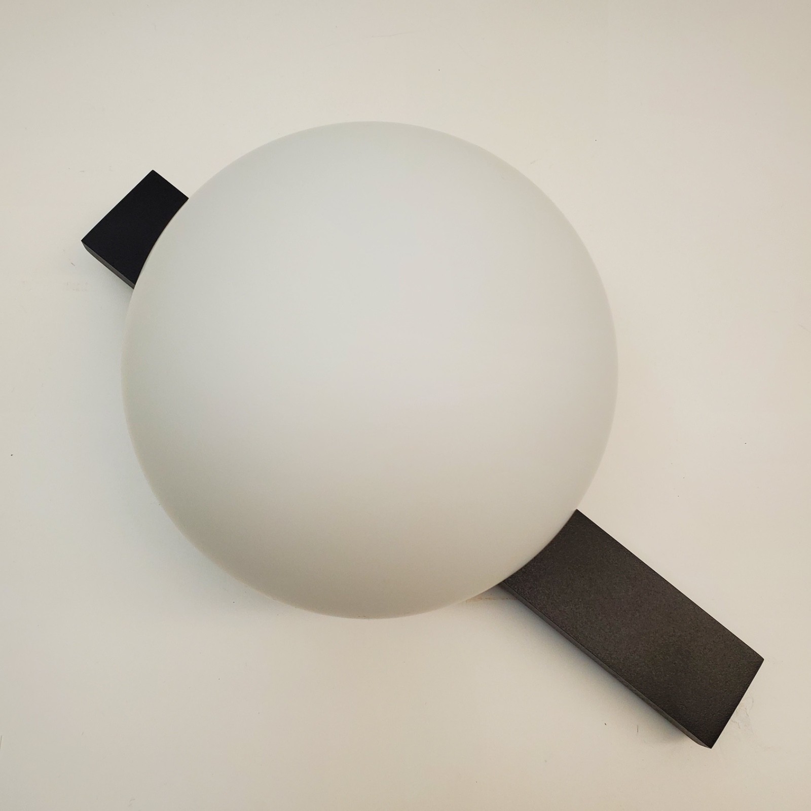 estiluz Circ Collection A-3720 10W LED Wall Sconce w/Glass Shade in Black