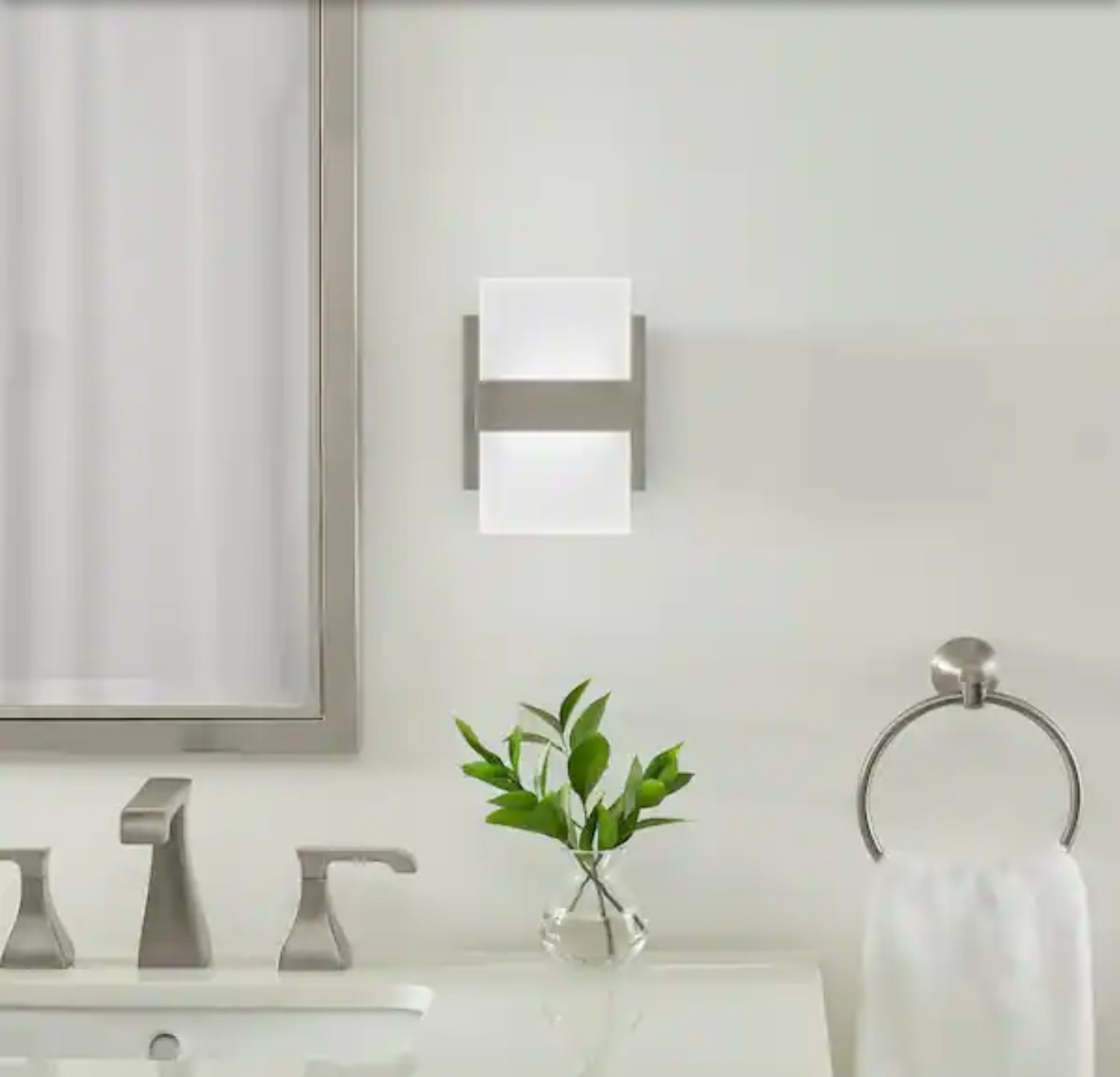 NEW Home Decorators Collection Alberson LED Wall Sconce Brushed Nickel 3000K 💡