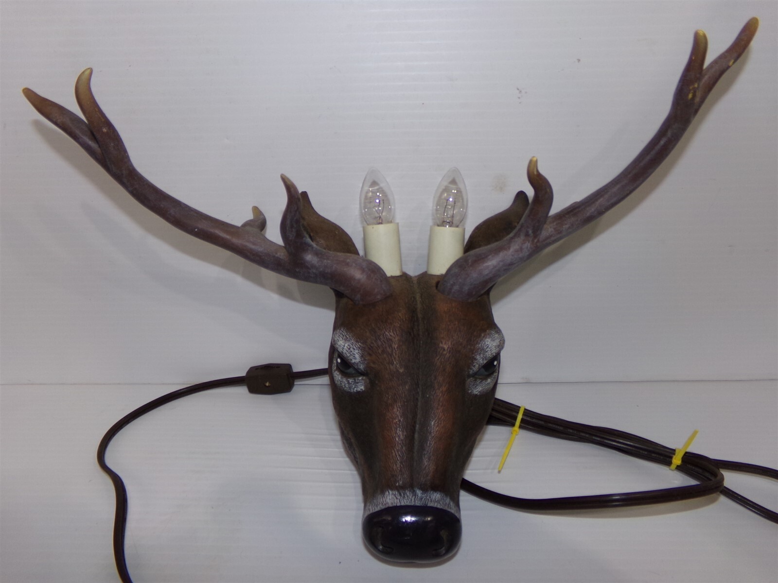 Vintage Deer Stag Buck Head Light Lamp Wall Hanging Sconce Made in China