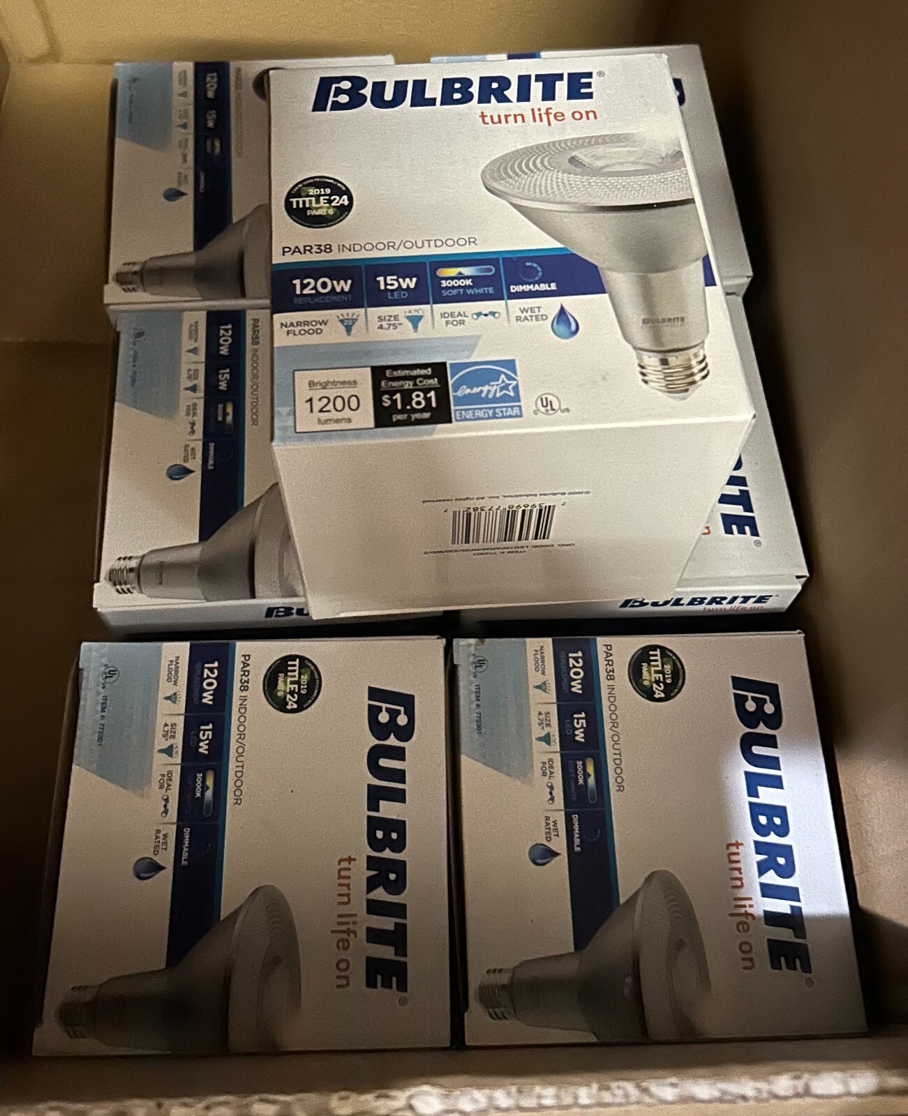 15W LED PAR38 3000K 90CRI Narrow Flood Wet Dimmable