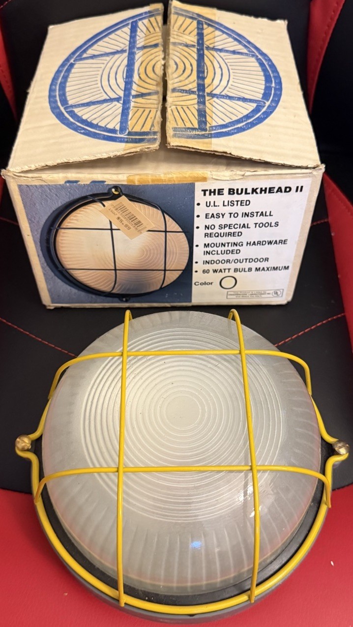 Bulkhead II Round Industrial Light Marine Nautical Yellow Safety Cage NEW In Box