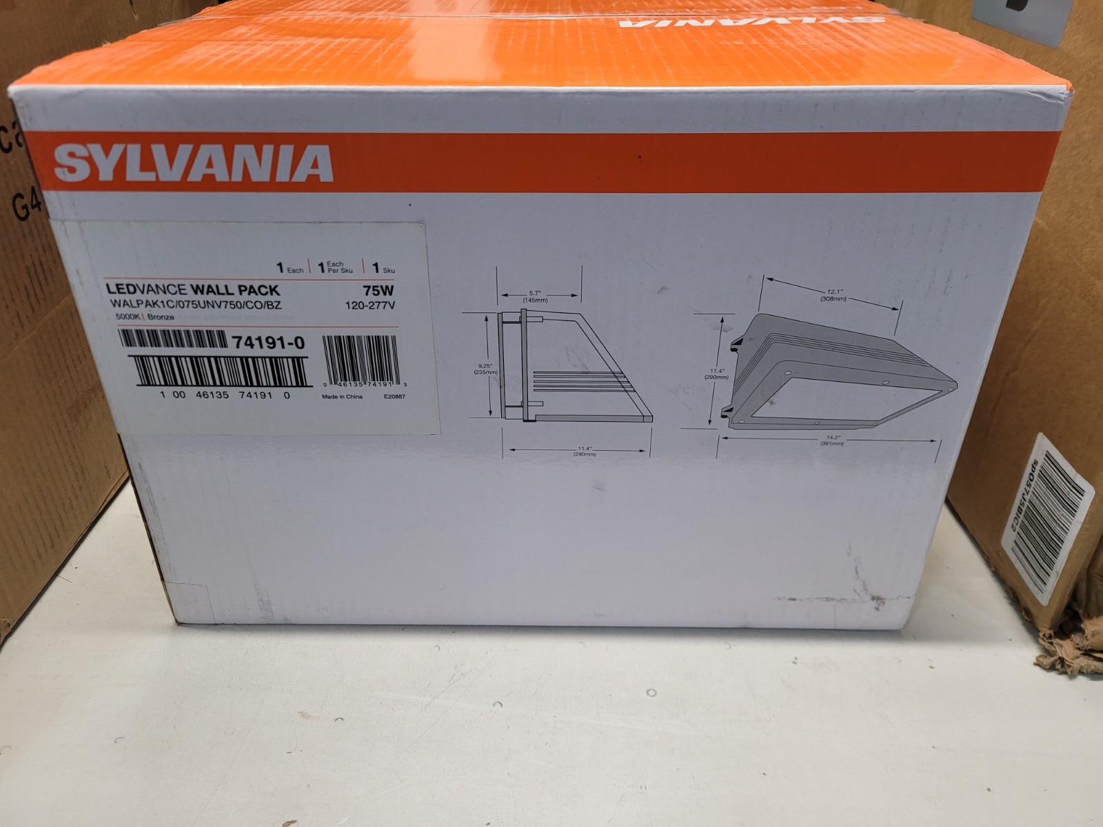 LEDVance Sylvania 75W LED Wall Pack 6400 Lumens Bronze 5000K 120-277V 74191-0