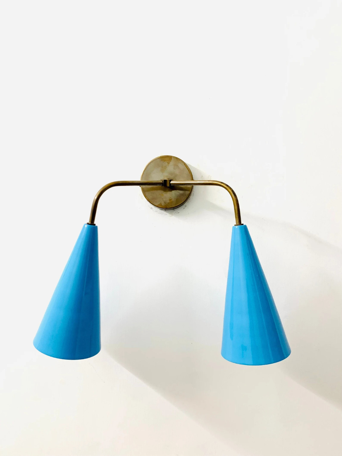 Mid Century Italian Brass Wall Scone – Dual Shade Luxury Lightings For Bedroom