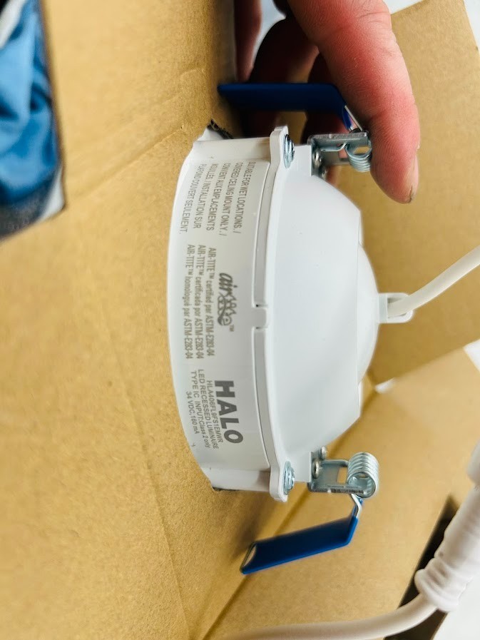 2 pack HALO HLA 4 in Color Selectable Canless Adjustable Gimbal Integrated LED
