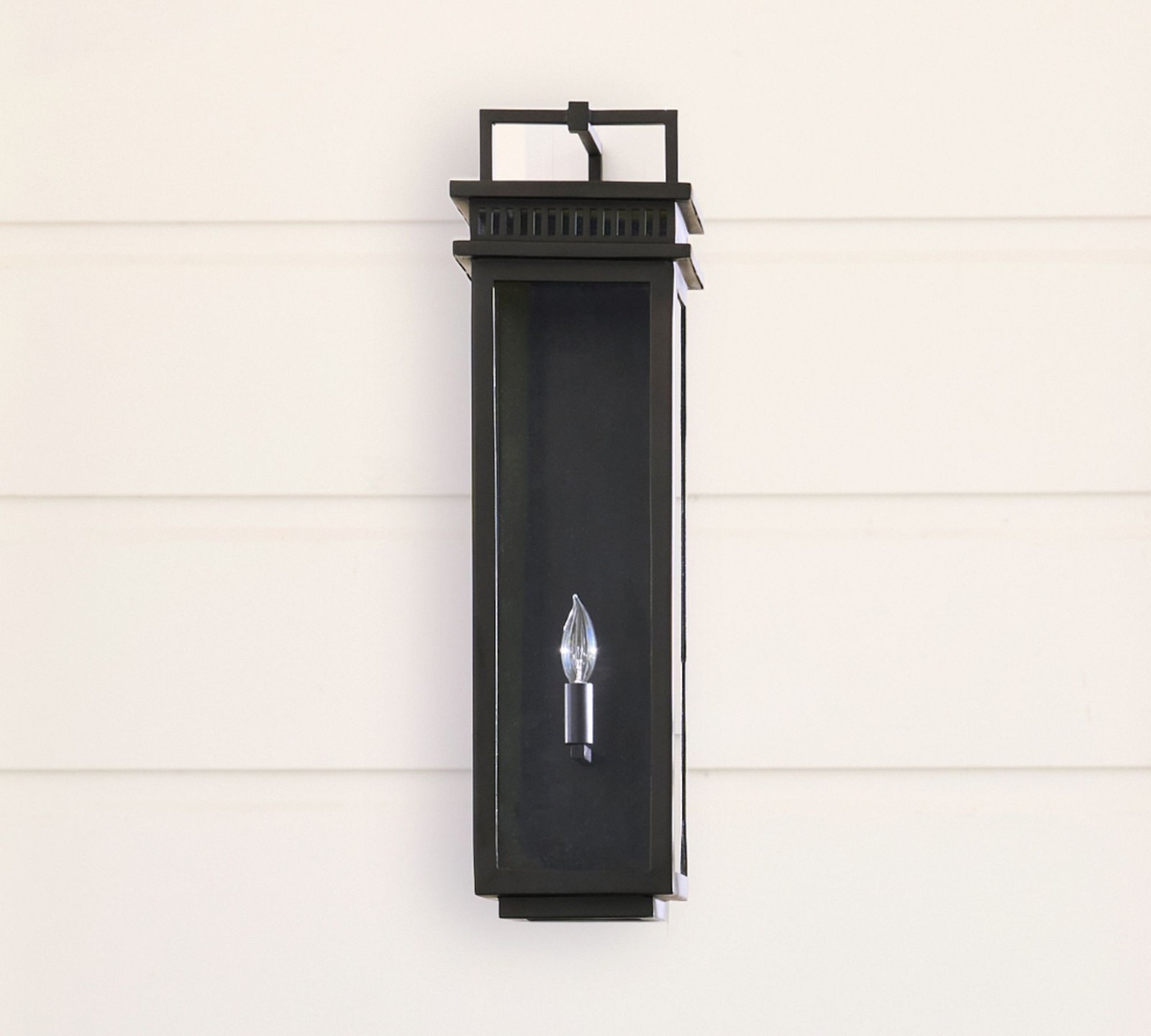 Pottery Barn Hampshire Outdoor Metal Wall Sconce Large 27.5″ Bronze E26 Open Box