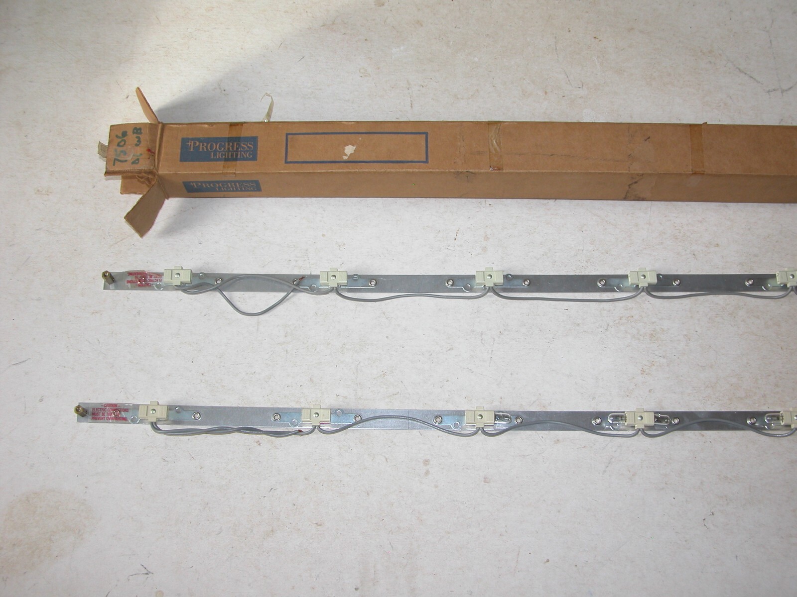 Progress Lighting Hide A Lite -1 Accent Under Cabinet Strip Lighting low voltage