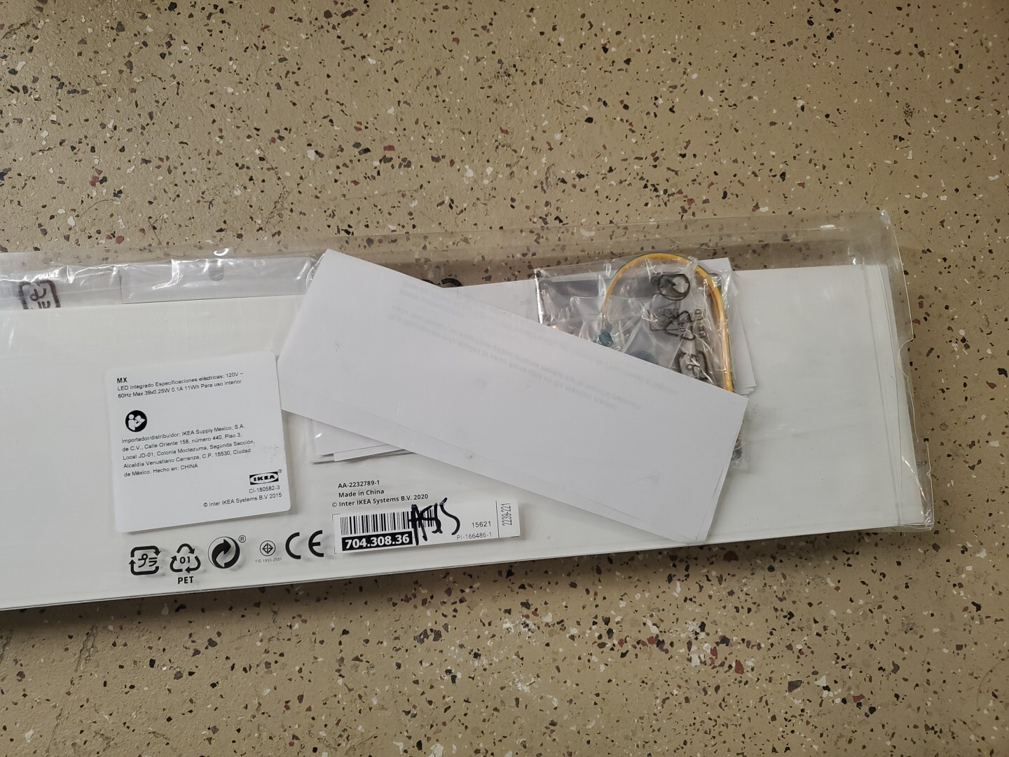 Ikea GODMORGON LED Bathroom Cabinet Light White 39 1/4″ 704.308.36 OPEN BOX