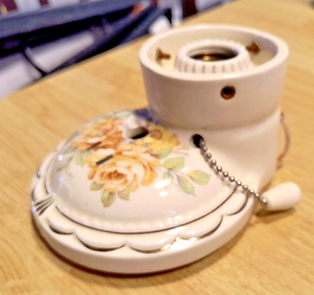 Vintage Porcelain Art Deco Wall Lamp Flowers Gold Trim Original Pull Chain