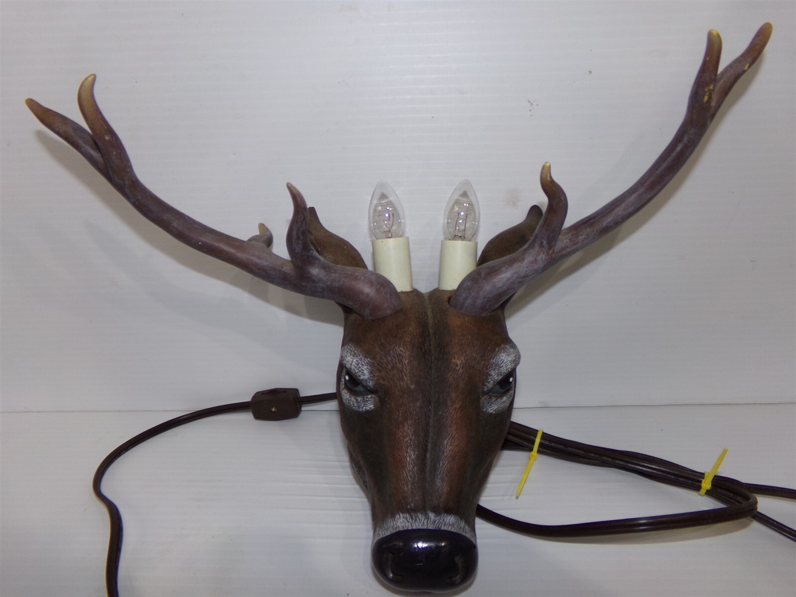 Vintage Deer Stag Buck Head Light Lamp Wall Hanging Sconce Made in China