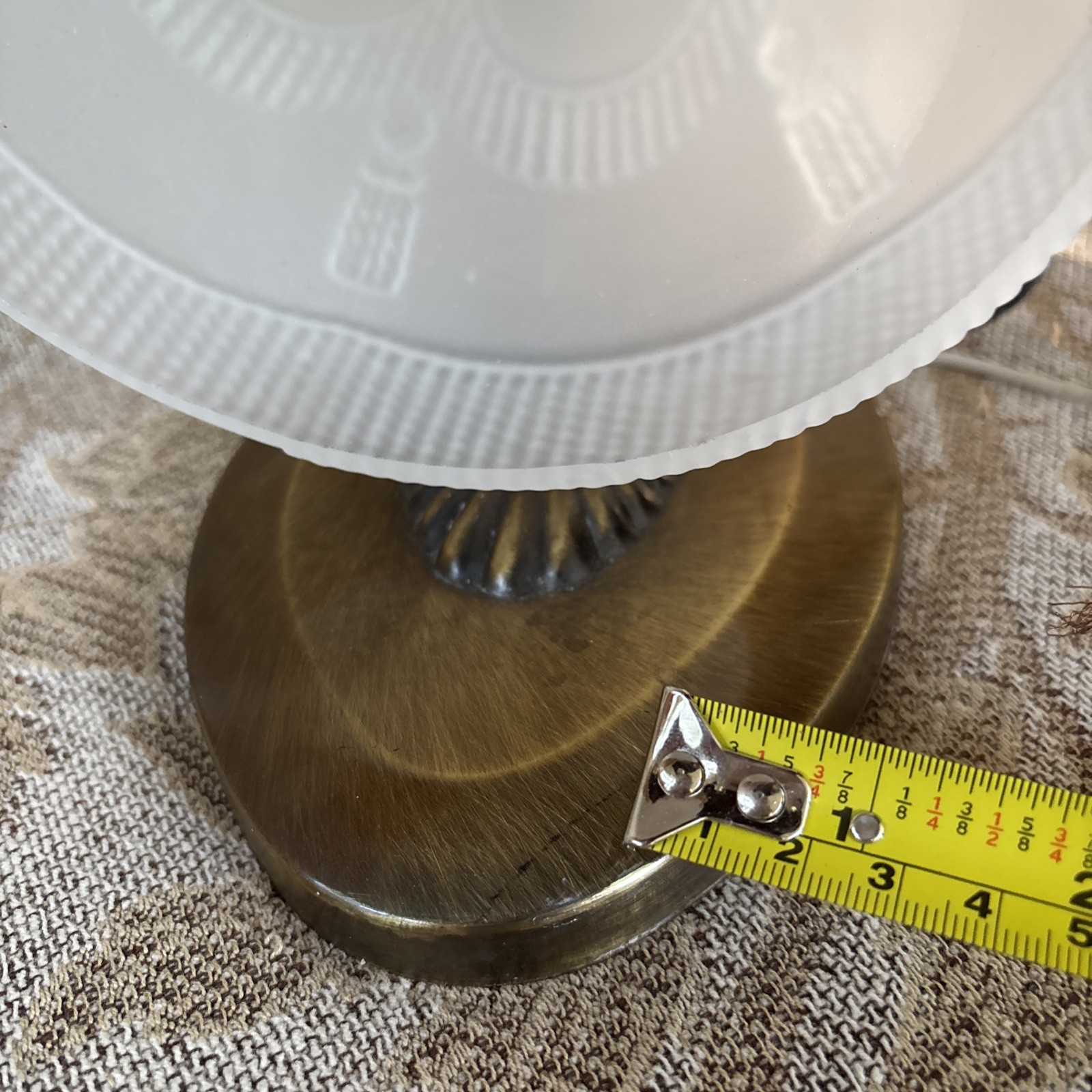 Vtg Lavery & Co Brass Wall Sconce Fixture 9” Drape Tassel Frosted Shade 5”