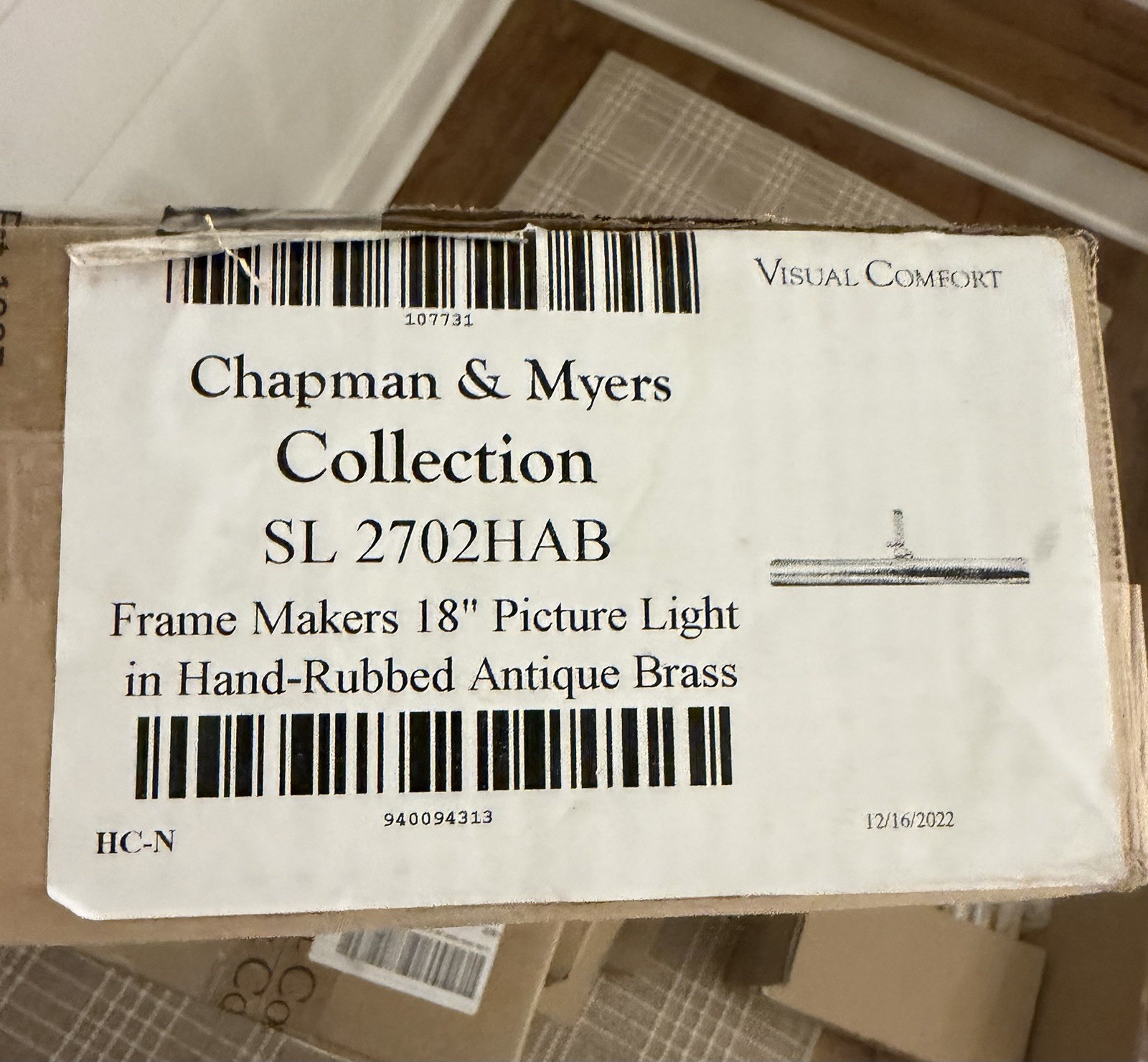 Chapman and Myer’s Visual Comfort Frame Maker’s 18” Picture Light