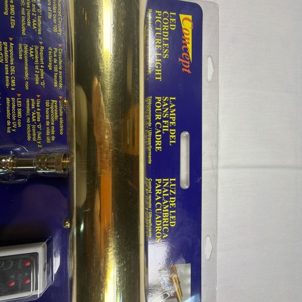 NEW Concept LED Cordless Picture Light Model 101L Polished Brass