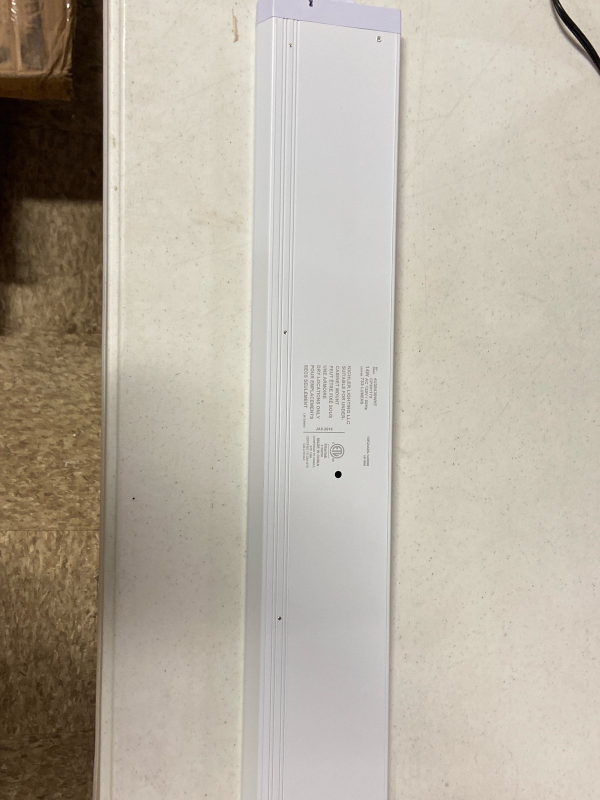 Kichler 4U 30″ 120V LED Under Cabinet Light, White, 3000K, 4U30K30WHT