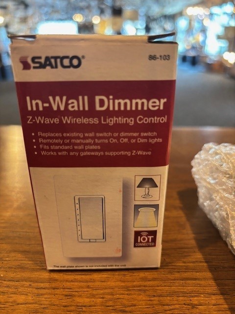 SATCO In Wall Dimmer Switch Model # 86-103, White