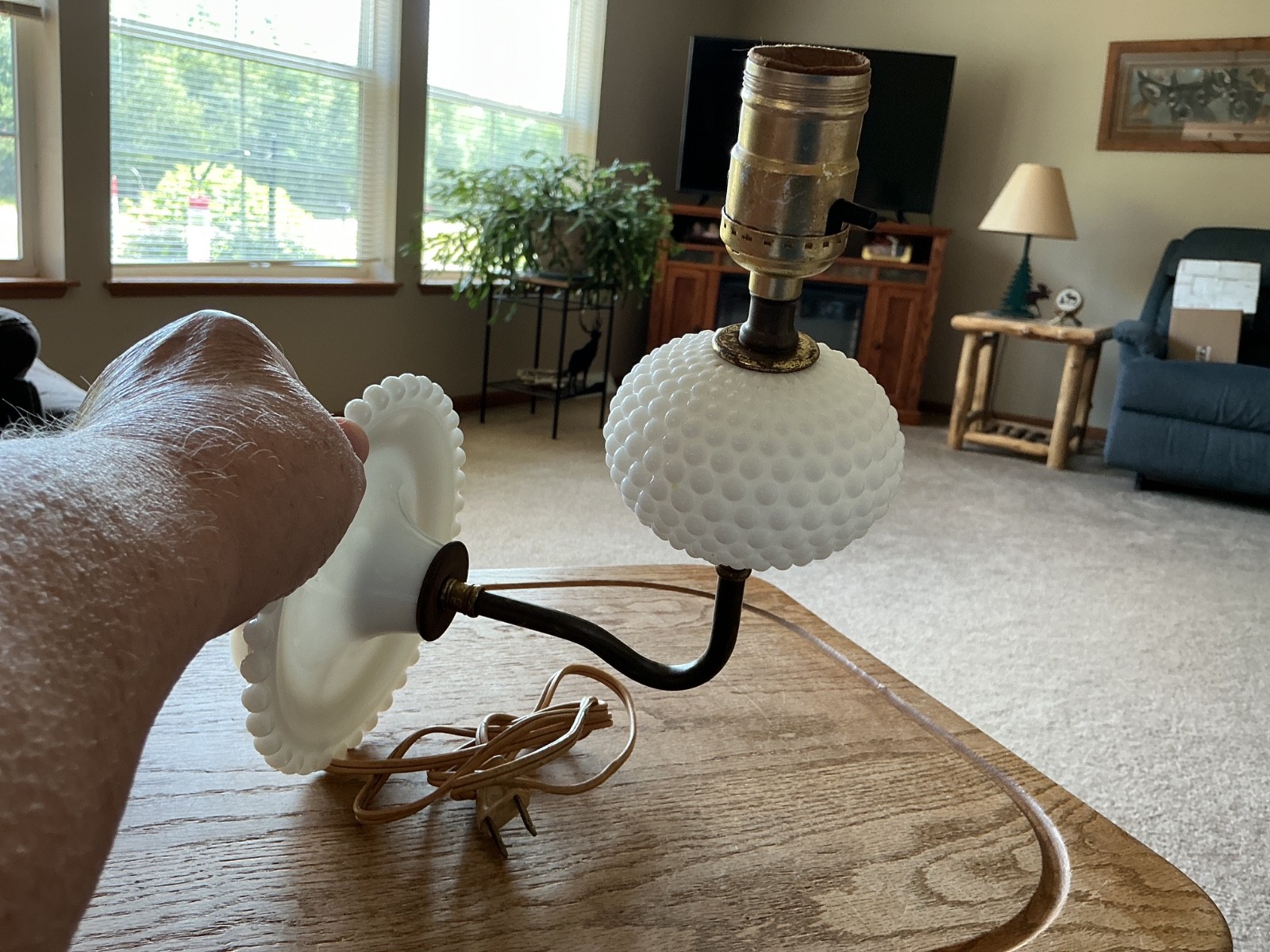 Vintage Milk Glass Hobnail Wall Sconce Light Lamp Electric Cord Tested and Works
