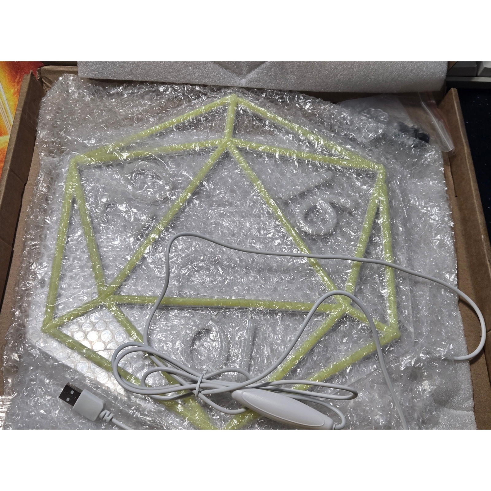 D20 Dice LED Neon Sign Yellow White USB Gaming Room Wall Decor New Open Box