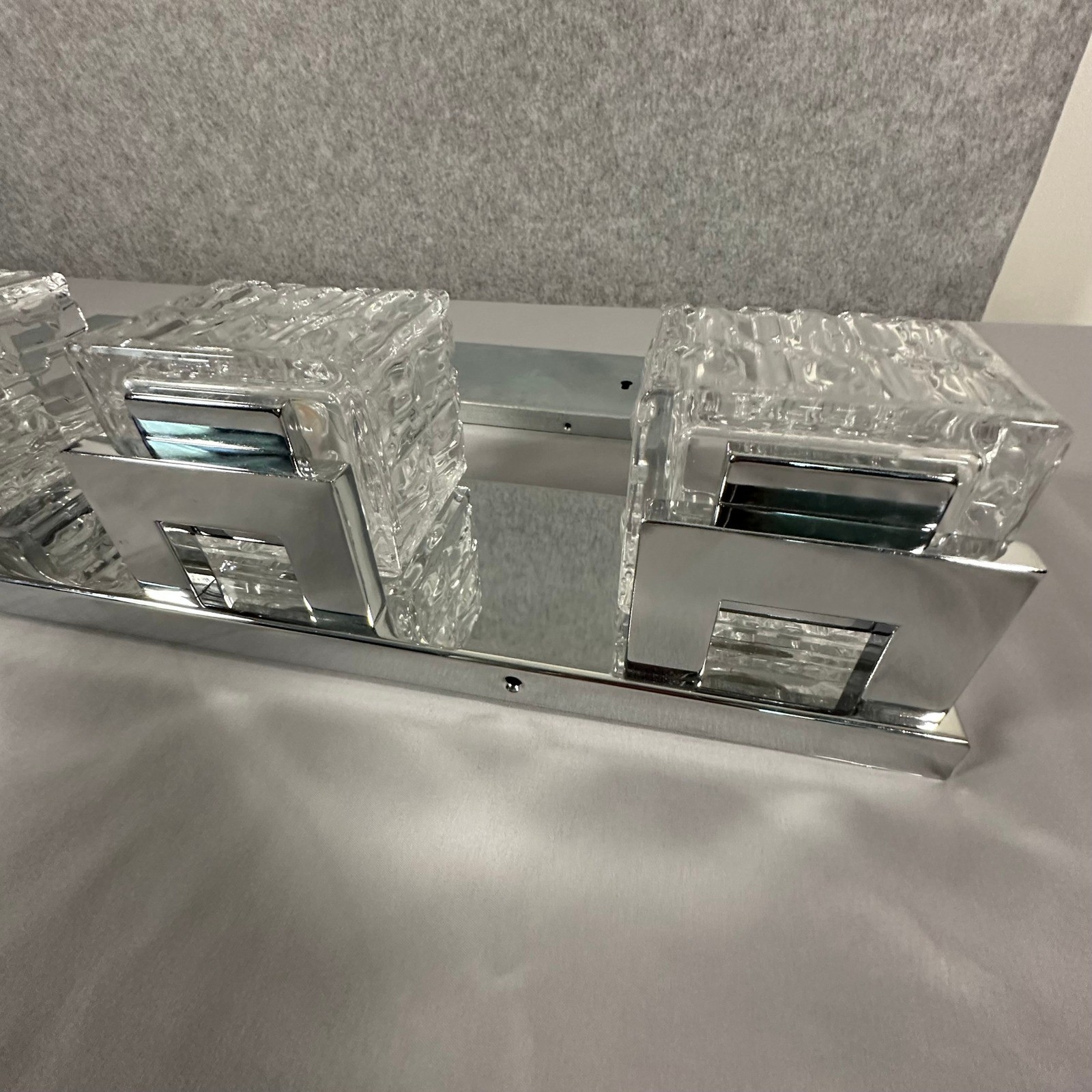 Unbranded 4-Light Vanity Sconce 29″ Silver Textured Ice Glass Chrome Modern