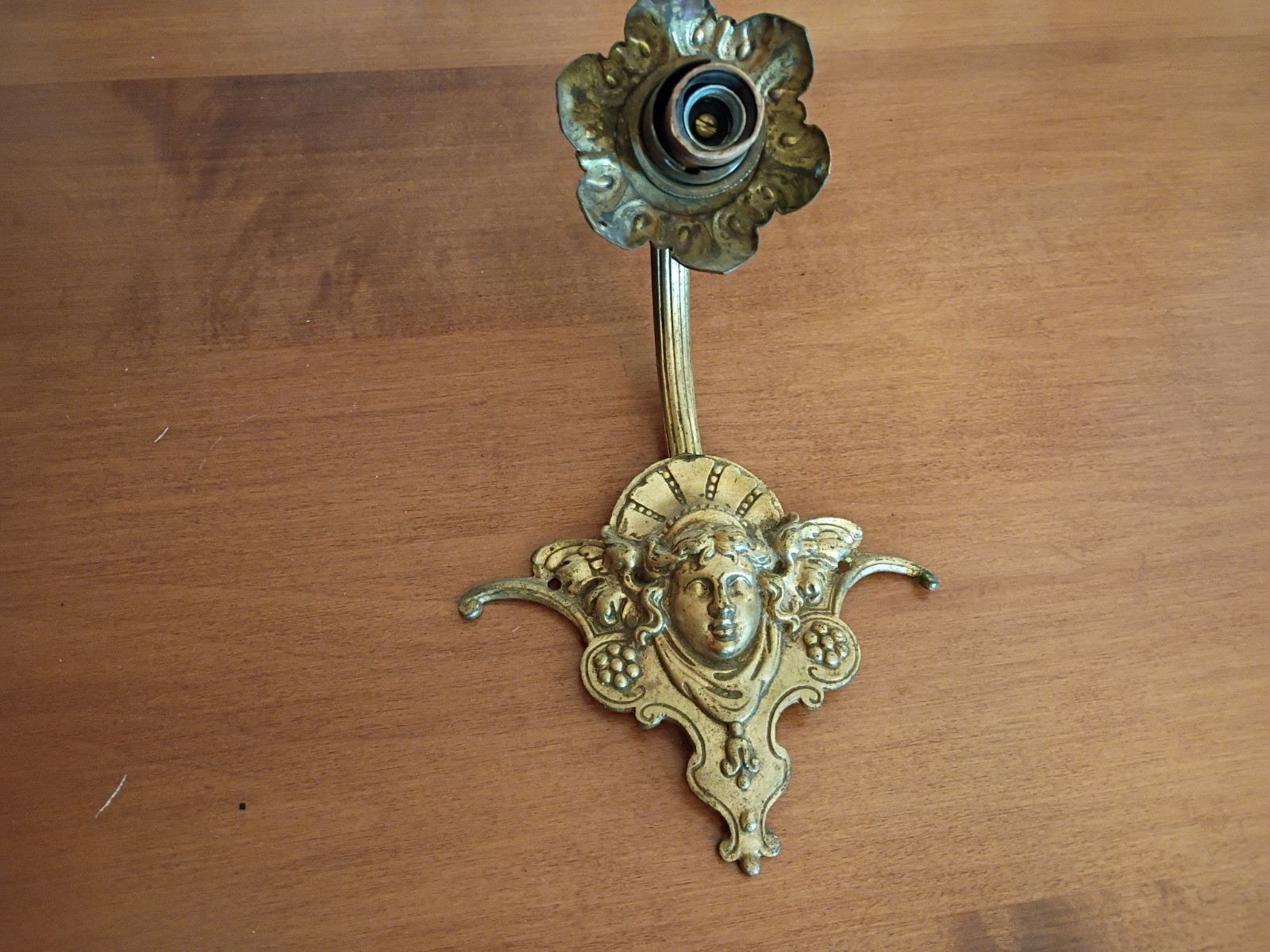 Estate VINTAGE Antique Gold Sconce Wall Gold Victorian Metal Believe To Be Brass