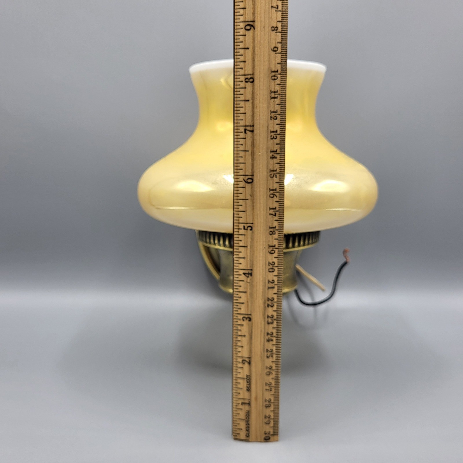 Vtg MCM Wall Sconce Yellow Ombre Iridescent White Glass Brass Fixture Wired USA