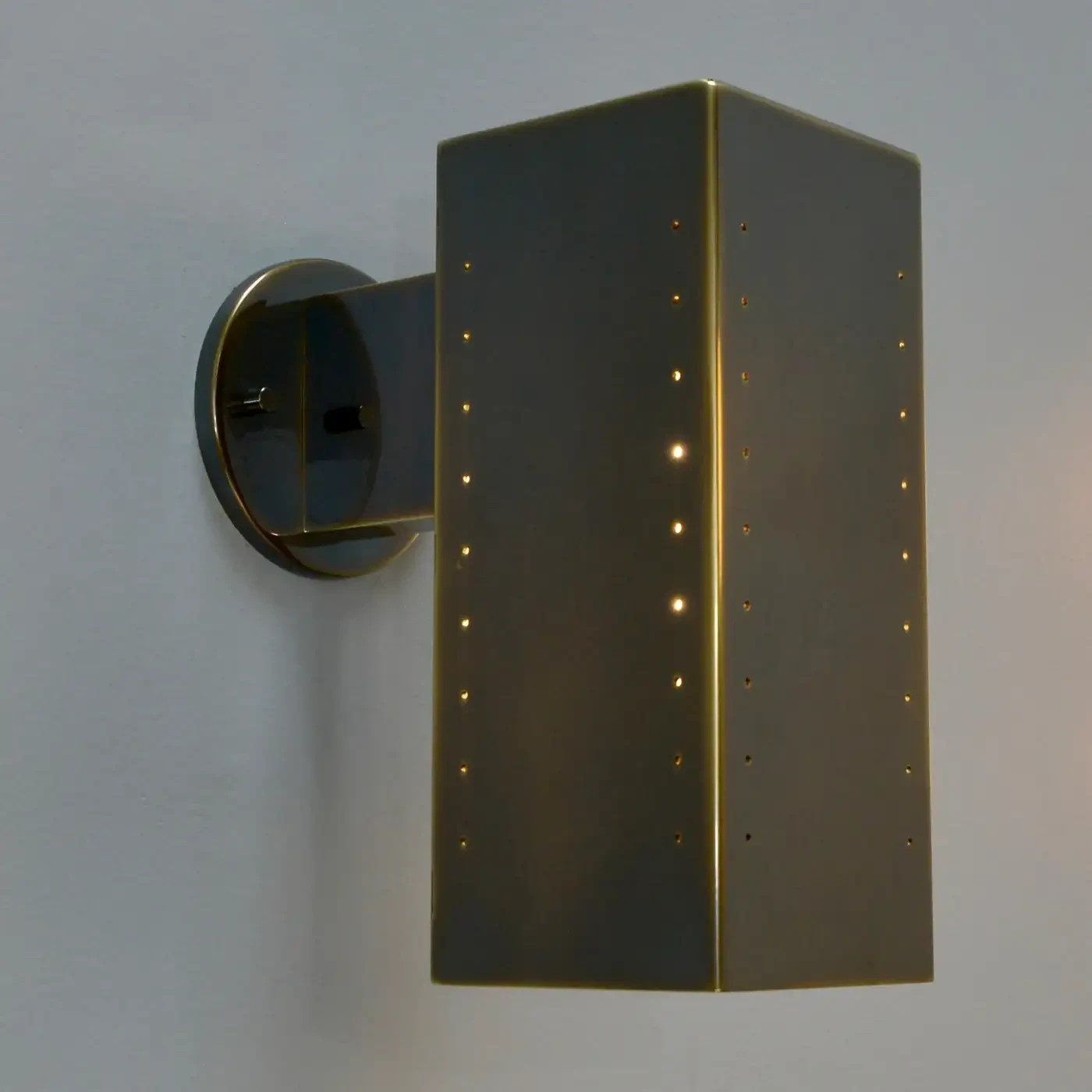 MinLulith Sconce PB Modern Brass Wall Light Mid-Century Style Decorative Sconce