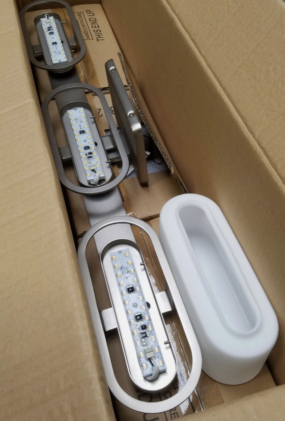 WAC Lighting WS-82631-SN 31″ Wide 3000K High Output LED Bathroom Vanity Light