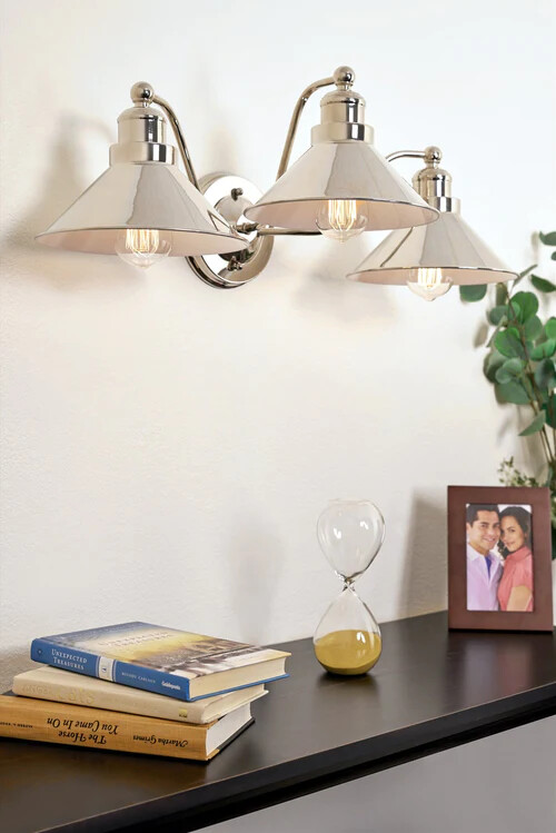 Kira Home Welton 25.5″ 3-Light Modern Farmhouse Bathroom Light BN/PN/BDB