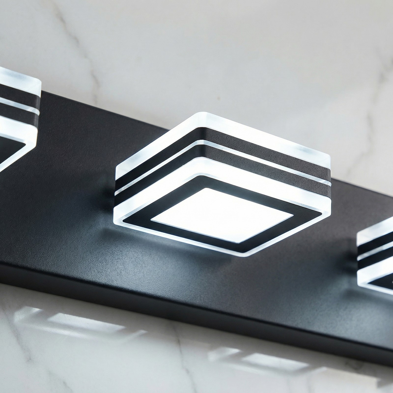 Arlgsite LED Modern Bathroom Vanity Light Fixtures (5-Light,32-Inch) Matte Black