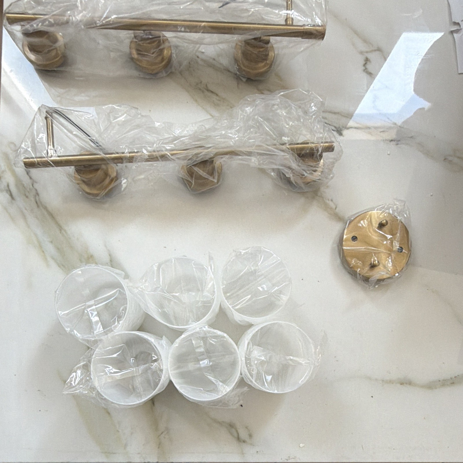 Gold 6-Light Bathroom Vanity Wall Light Wall Mounted Metal w/ Glass Shades 120V