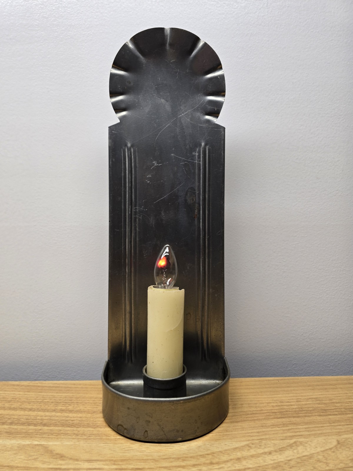 13.5″ Tall Metal Antique Reproduction Sconce Electric With Flickering Flame Bulb