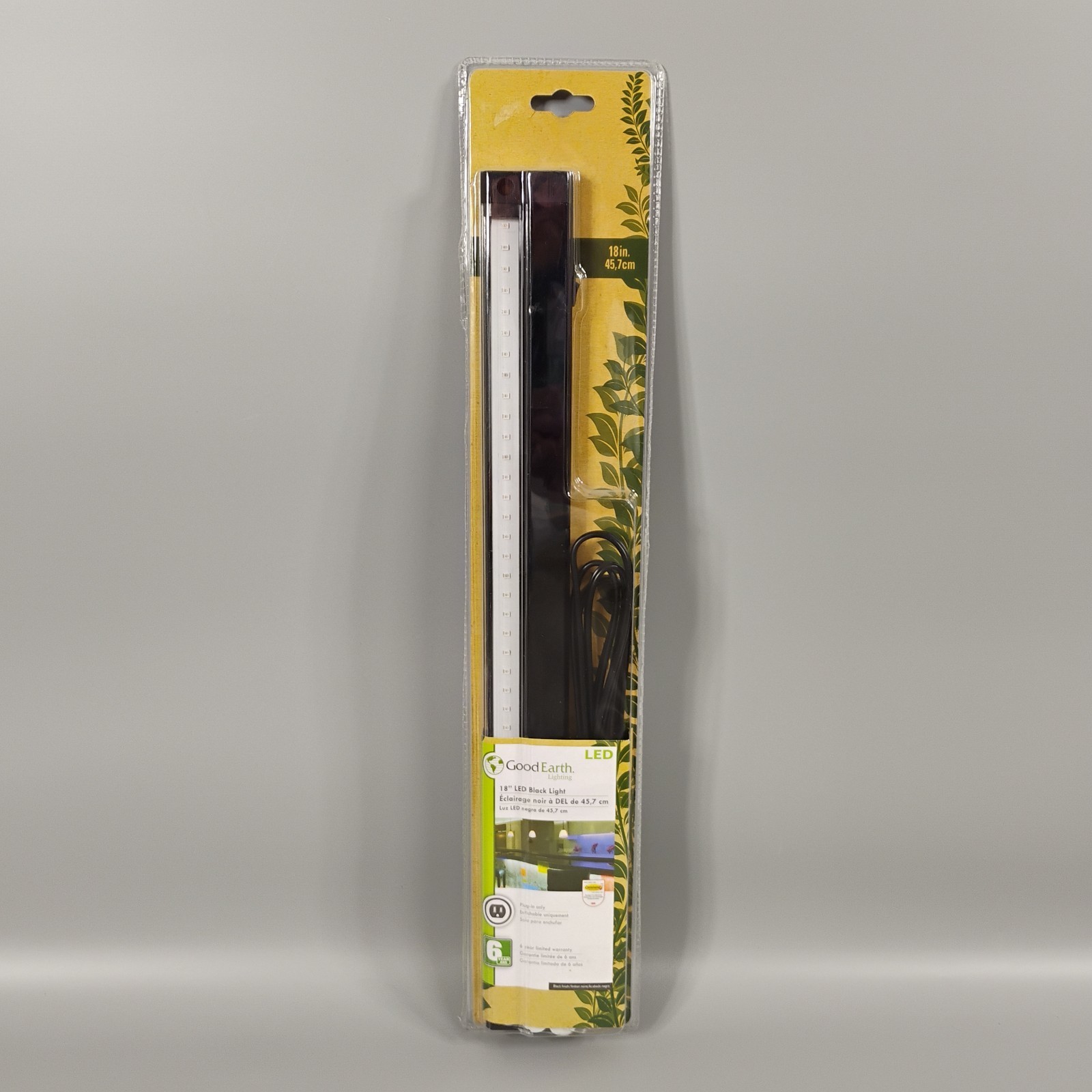 Good Earth Lighting 18″ LED Black Light Plug-In 5ft Cord Tape Mount NEW