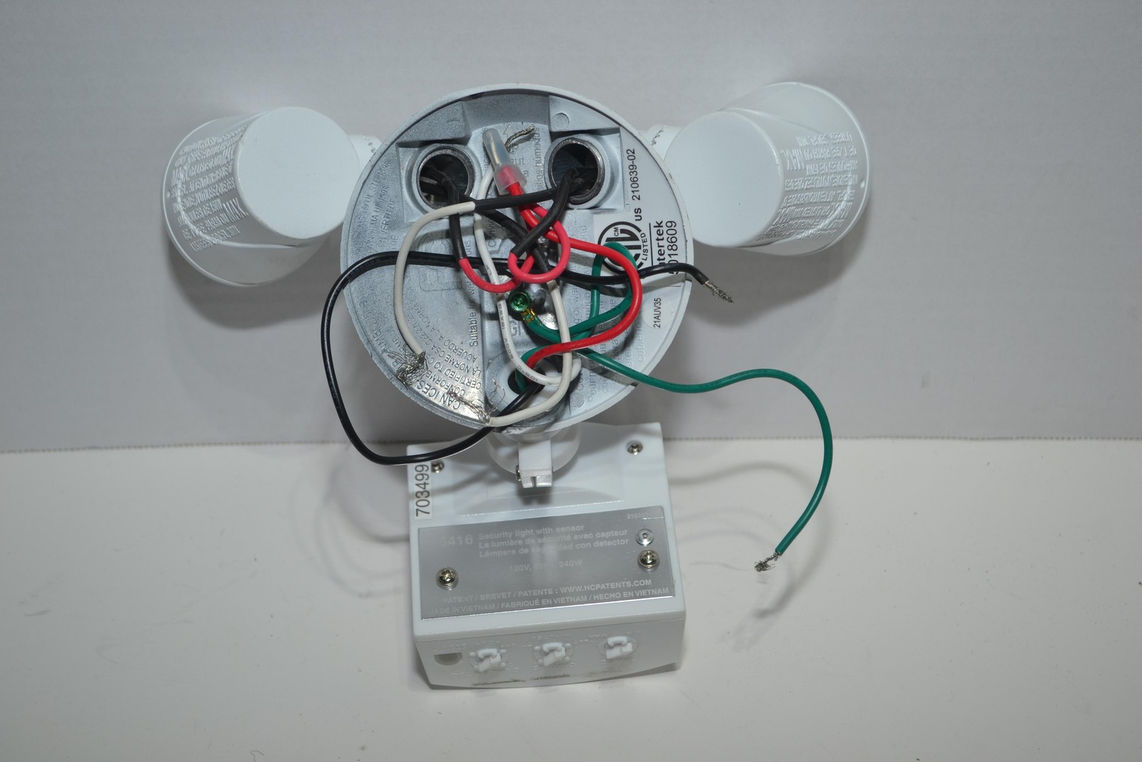HeathZenith Motion Sensor Outdoor Wall Lamp White 5416 Dual Head Security Light