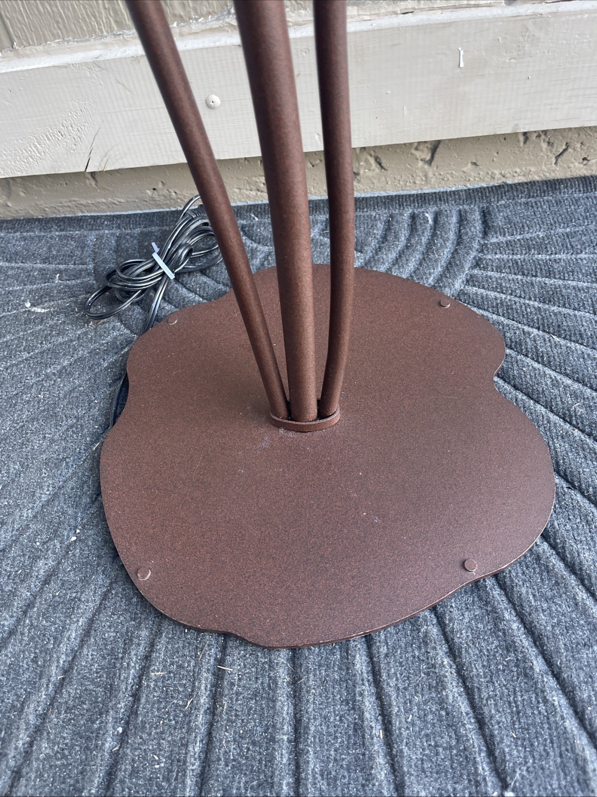 Hubbardton Forge 12E-14 -1 Contemporary Sculpture Floor Lamp 59″ Tall