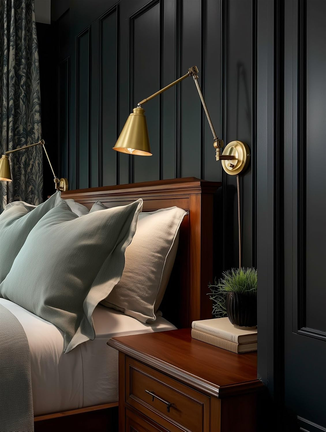 Ellis 18″ Vintage Gold Wall Sconce 2-Pack | Plug-in or Hardwired, Modern Design