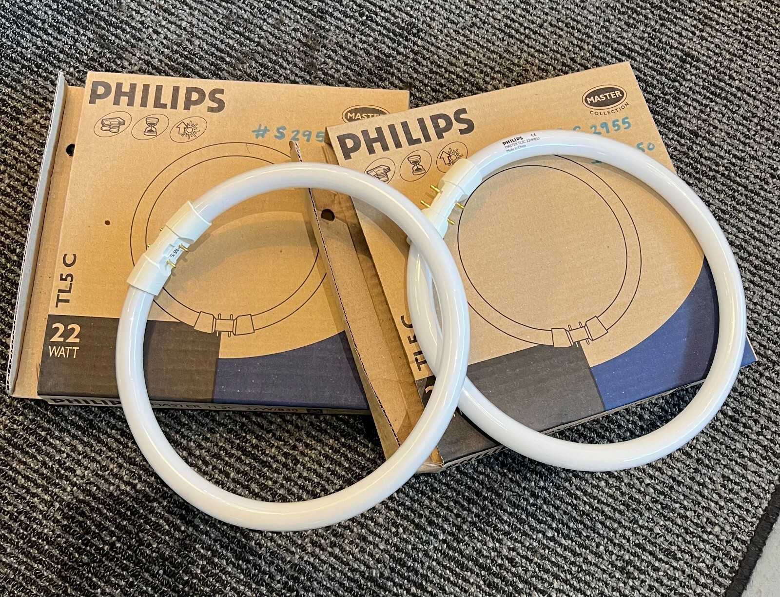 Philips 166017 – TL5C 22W830 (FC9T5/830) Circular T5 Fluorescent Tube Light Bul