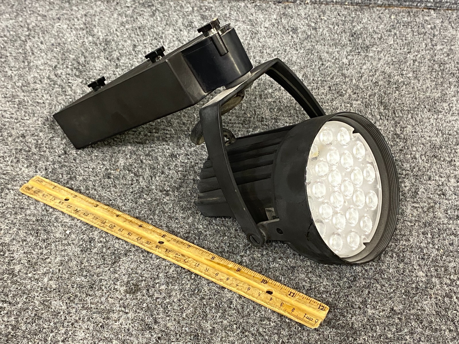 Endo Ledz Rs-24 Adjustable LED Spotlight, Type T Track Mount (As Is, Unit Only)